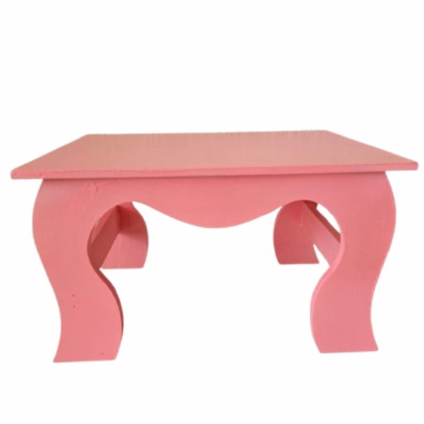 Banquinho rosa, peça de elevação